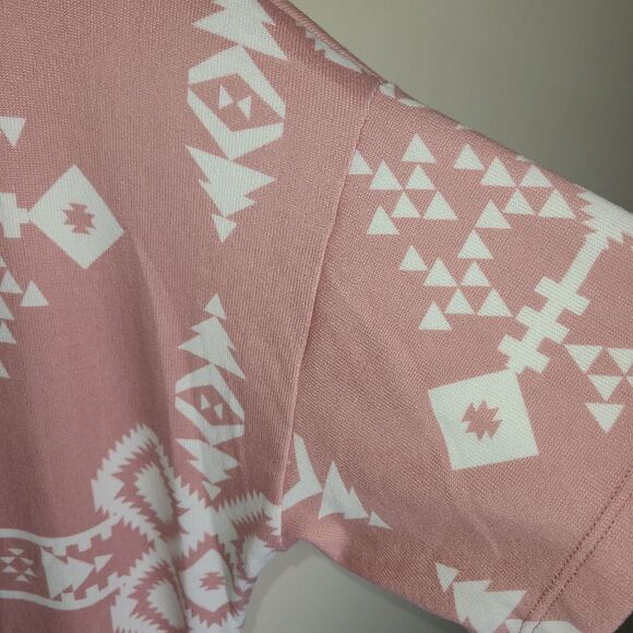 White Birch Navajo/Aztec print Soft short sleeve blouse - Picture 3 of 5